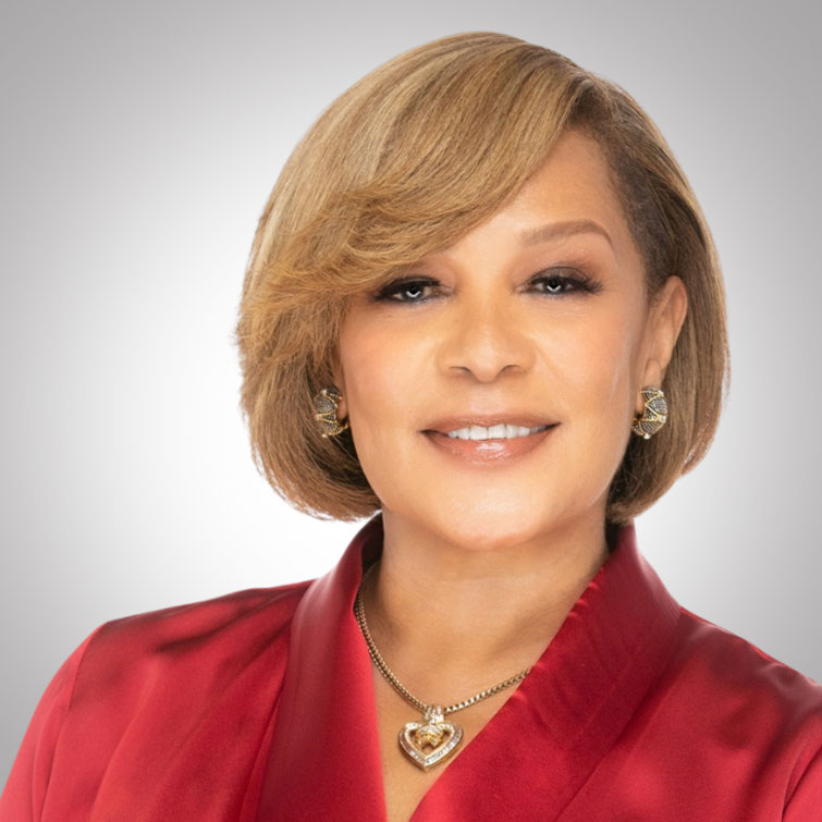 https://www.ebiz.ai/wp-content/uploads/2025/01/Mrs-Alena-Edmondson-Life-Coach-Author.jpg